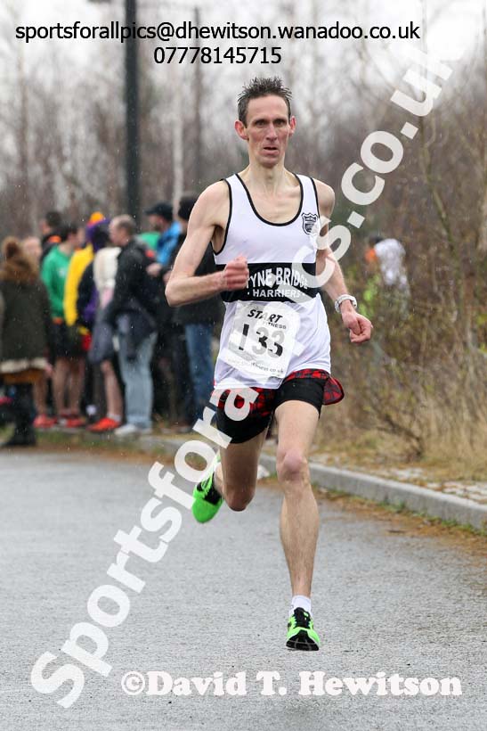 Mens relay, Elswick Harriers Relays, Newburn, Newcastle. Photo: David T. Hewitson/Sports for All Pics